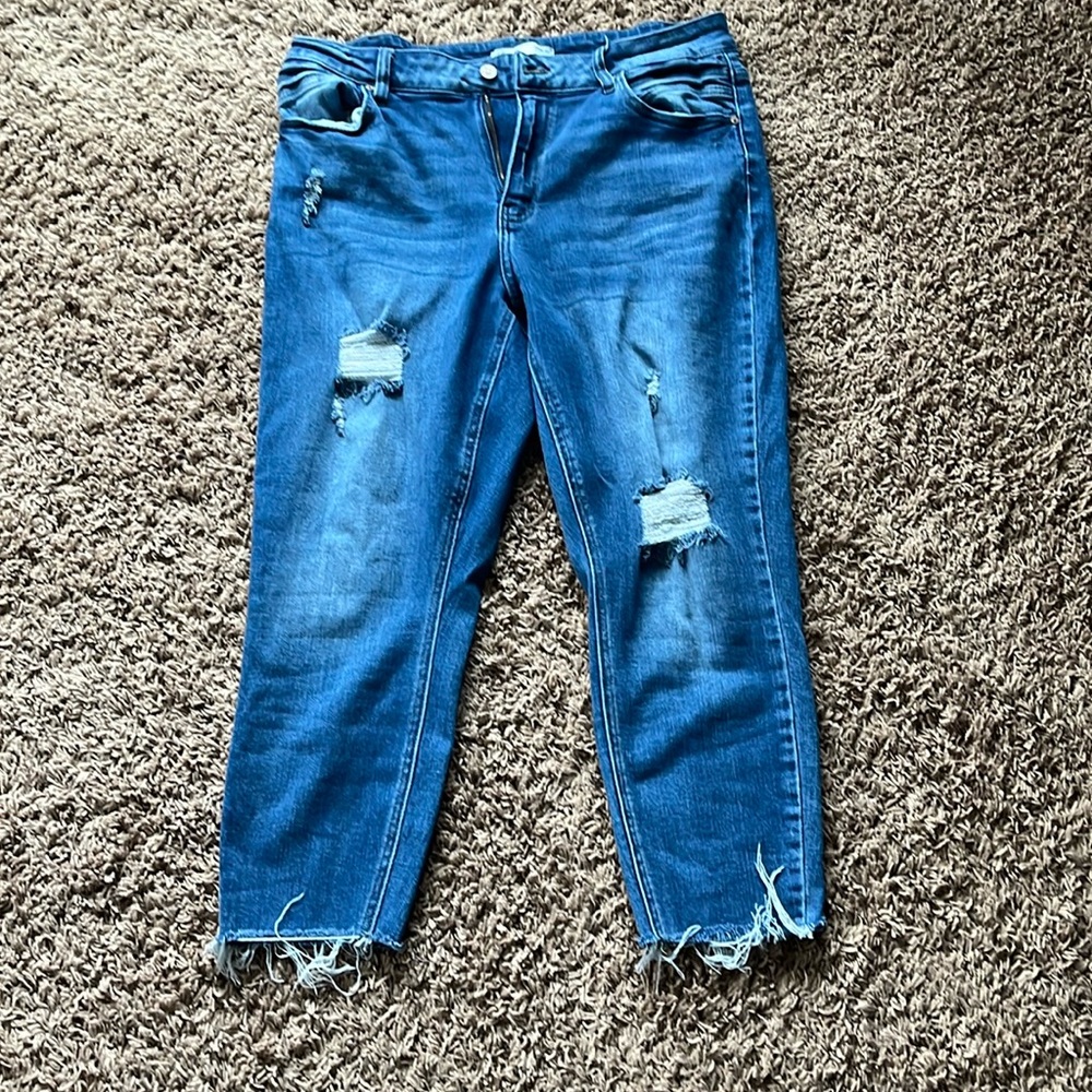 Kancan Distressed Ankle Jeans